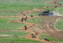 Перемирие в Карабахе вступило в силу: Армения и Азербайджан заявляют о срыве