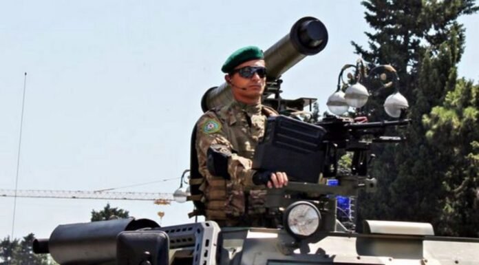 Азербайджан обвинил Армению в обстреле города Гянджа, в Ереване отрицают