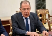 Лаврову в Боснии подарили икону из Луганска. Украина требует объяснений