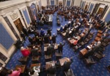 Сенат США преодолел вето Трампа и утвердил оборонный бюджет с помощью Украине