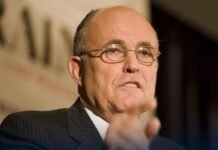 Переговоры Офиса президента с адвокатом Трампа попали в СМИ