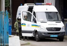 В Харькове “заминировали” два торговых центра, эвакуировали более 1 700 человек