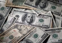 Курс доллара на межбанке упал ниже 28 гривен