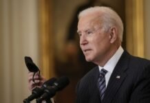 Половина мира просит США помочь с вакцинами от COVID-19: Байден рассказал о проблеме