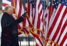 Трамп набросился на технологических гигантов и назвал их “позором”