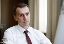 Минздрав разыгрывает компьютеры среди школ, где вакцинировались 80% учителей