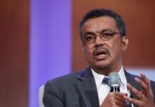 Глава ВОЗ призвал отложить бустерные прививки от COVID