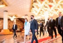 Зеленский и Санду обсудили возвращение энергокомпаний Украины в Молдову