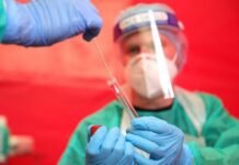 В Японии оценили эффективность вакцины Pfizer в 85-96%