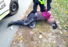 Под Киевом вооруженный мужчина ограбил магазин и стрелял в водителя грузовика: он задержан