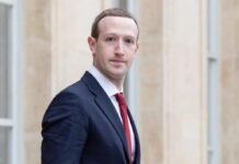 Цукерберг извинился перед пользователями за сбой в работе Facebook