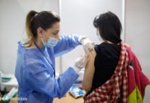Еще почти 130 тысяч украинцев привились от коронавируса