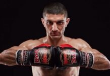 Украинский боксер в пятый раз защитил чемпионский пояс WBA
