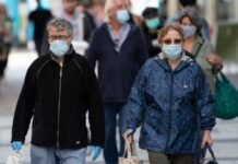 Даже с тестом. В Греции запретили посещать общественные места и заведения без прививки