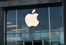 В Apple отложили возвращение сотрудников в офисы на неопределенный срок
