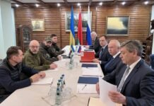 Новый раунд переговоров с Россией, отстранение Путина и возможный преемник: итоги 25-го дня войны