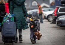 Премьер Финляндии заявила о готовности принять больше украинских беженцев