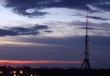 В Харькове оккупанты попали в телевышку: трансляция оборвана
