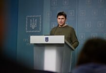 Украина строит сегодня график. Подоляк рассказал, когда возможна встреча Зеленского и Путина