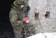 Фабрика заминирована, а печенье отравлено: в Буче призывают не заходить на территорию “Делиции”