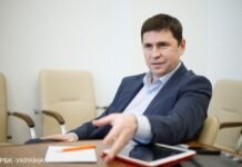 История безжалостна к авантюрам тиранов: Подоляк напомнил о распаде Российской империи