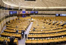 ЕС выделит 500 млн евро на поставку вооружения Украине