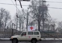 Красный Крест вывез из осажденного Мариуполя более 500 человек
