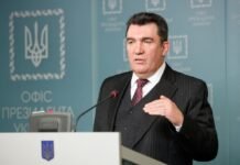 Невзоров еще не получил украинское гражданство, – Данилов