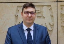 В Чехии резко ответили на призыв Макрона “не унижать Россию”