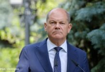 Германия не будет поставлять Украине оружие, которым можно обстреливать территорию России, – Шольц