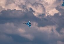 Авиация ударила по Каховскому мосту и системам ПВО россиян, – ОК “Юг”