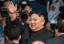 “Беспрецедентное чудо”: Ким Чен Ын объявил о “победе” над COVID-19 в Северной Корее