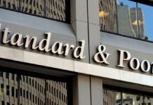 Агентство S&P повысило кредитный рейтинг Украины