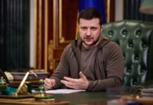 Зеленский призвал херсонцев не пытаться самостоятельно проверять оставленные оккупантами здания и предметы