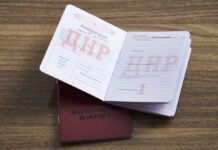 На Донбассе оккупанты прекратили выдачу документов “ДНР” и “ЛНР”, – Генштаб