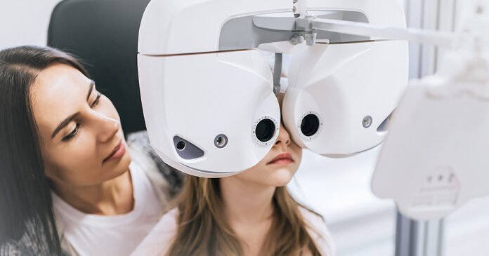 Яке існує апаратне лікування зору дитини