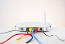 СБУ та ФБР “накрили” шпигунську мережу: росіяни зламували Wi-Fi роутери по всьому світу