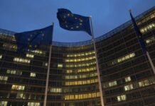 “Напад на одну країну – це напад на ЄС”: в Брюсселі “розставили кордони” після погроз РФ