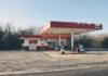 Вже й за Уралом: ще в 6 регіонах РФ ввели обмеження на продаж палива