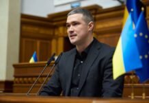 Криза чи інтриги? Джерела розповіли про відносини Зеленського, Федорова й військових