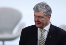 Порошенко приєднався до відмови від польського ордена і пояснив своє рішення