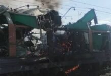 На Дніпропетровщині російський удар пошкодив локомотив пасажирського потяга