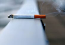 Скільки людей кинули палити і де найбільше курців: світ та Україна