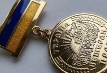Ветерани праці: які пільги мають і як отримати статус в Україні цього року
