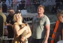 Рятувальники знайшли тіло чоловіка під завалами будинку у Львові