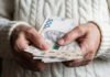 Виплати триватимуть: Україна отримала майже $600 млн на соціальну допомогу