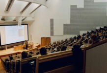 Приватні виші в Україні: ТОП закладів за вартістю навчання