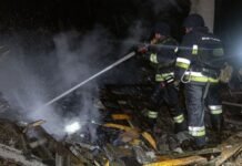 У Кривому Розі пожежі та руйнування після обстрілу РФ