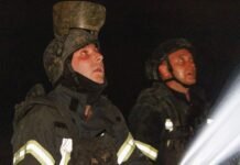 У центрі Києва горить готель після атаки дронів