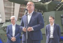 Пісторіус міг випадково підтвердити передачу Україні найсучасніших гаубиць RCH-155 – Bild